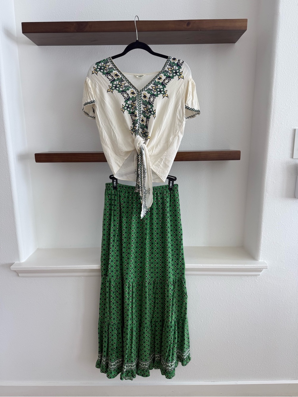 Max Studio Green Printed Maxi Skirt with Ivory Embroidered Top